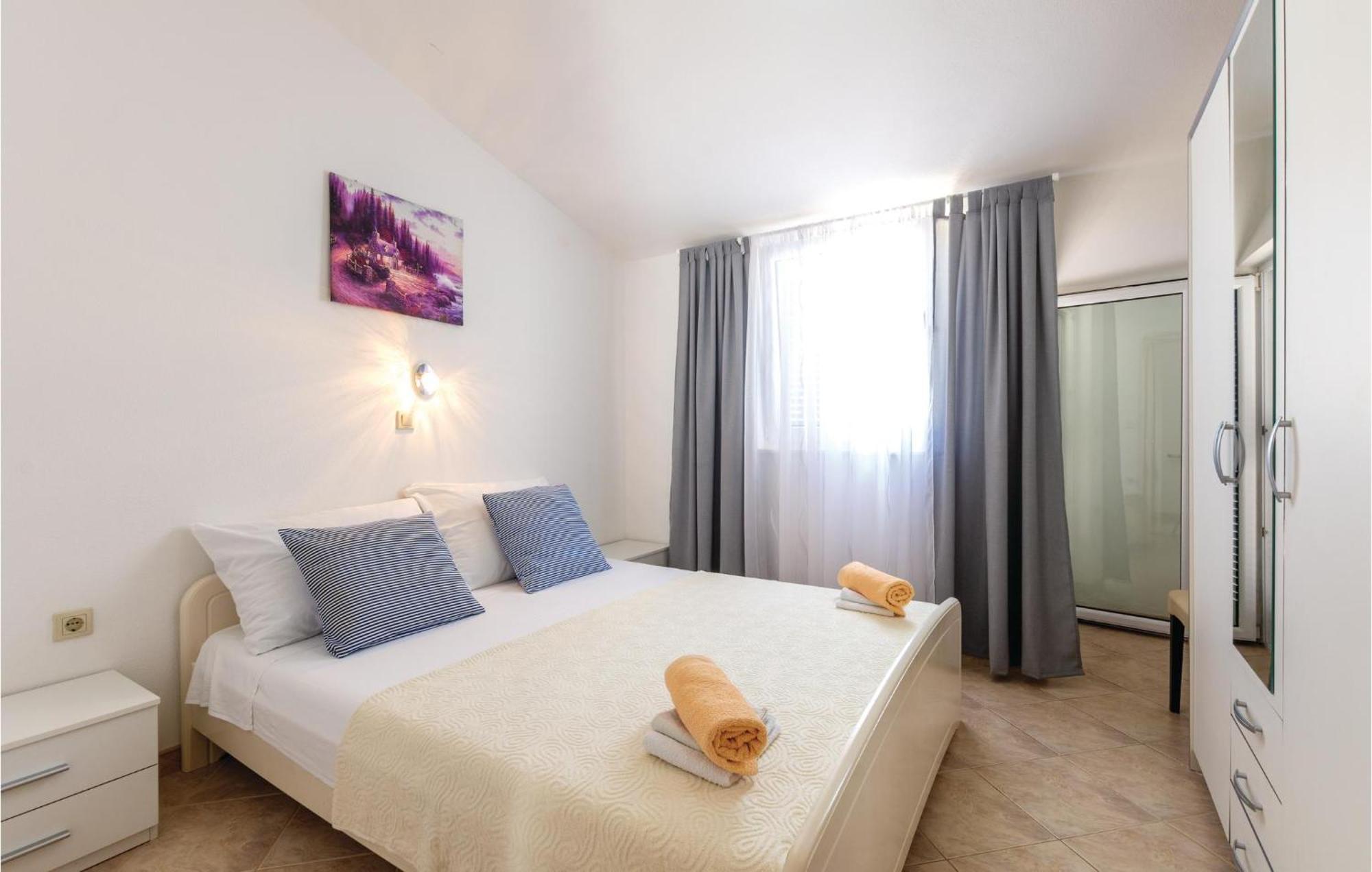 Stunning Apartment In Sevid With Kitchen Zewnętrze zdjęcie