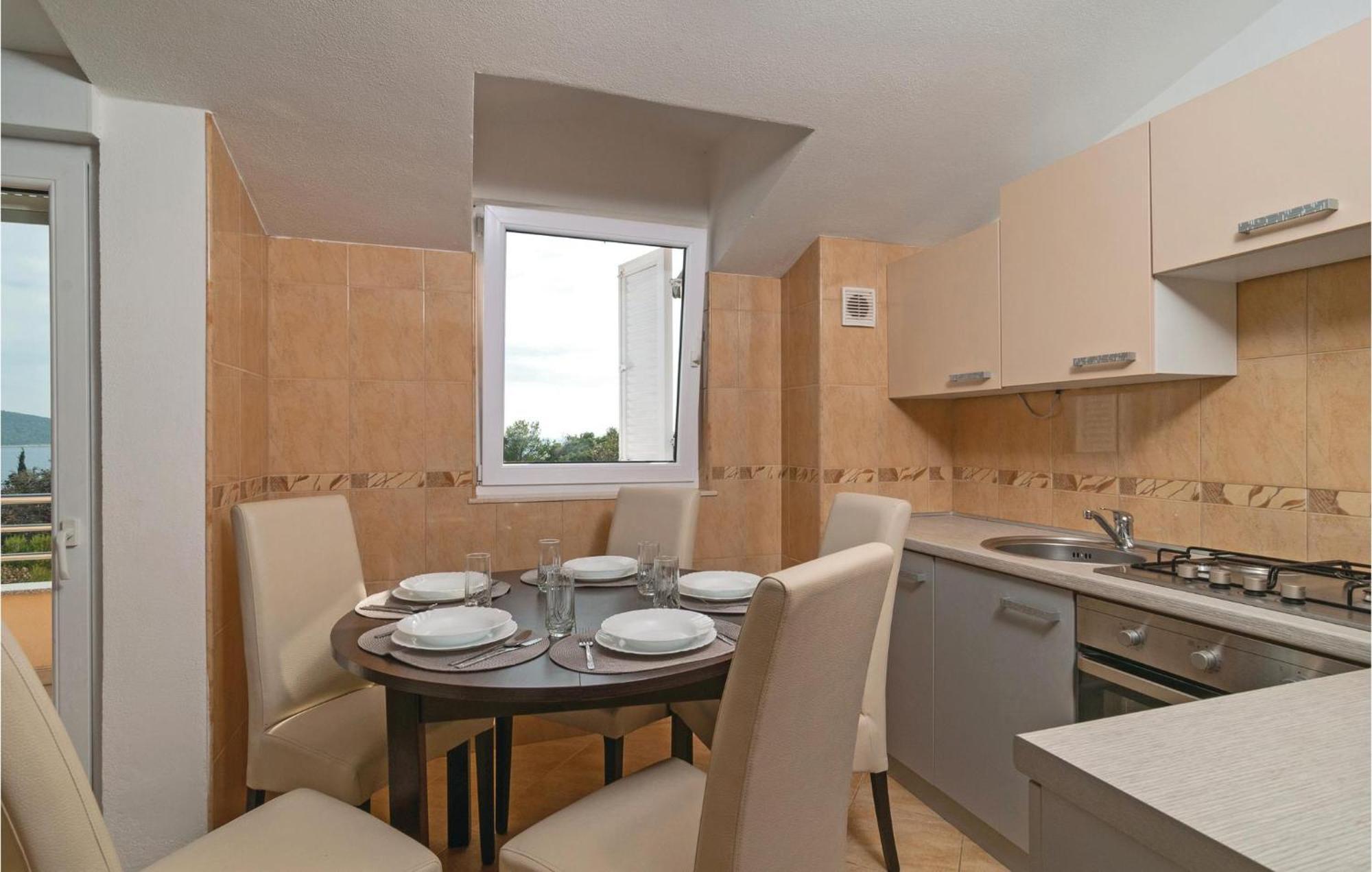 Stunning Apartment In Sevid With Kitchen Zewnętrze zdjęcie